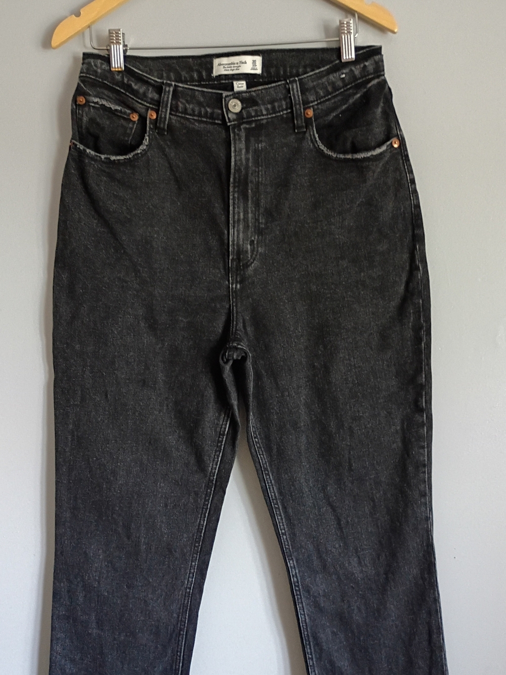 Abercrombie Curve Love Ultra High Rise Ankle Straight Jeans 30